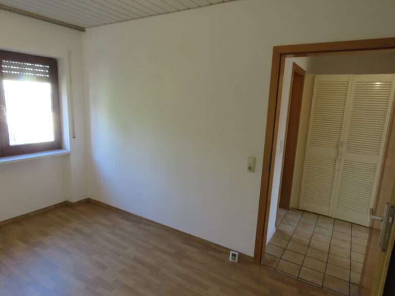 3-Zimmer-Wohnung Hattersheim – Schlafzimmer